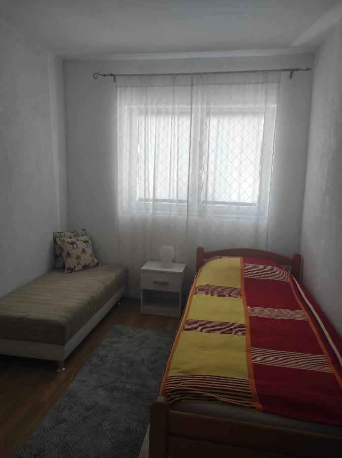 Ajsha Guesthouse Яйце Екстериор снимка
